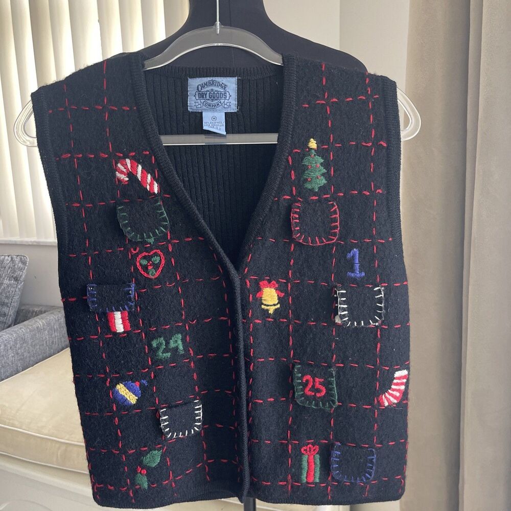 Cambridge Dry Goods Christmas Sweater Vest Black Advent Calendar 100% Wool M